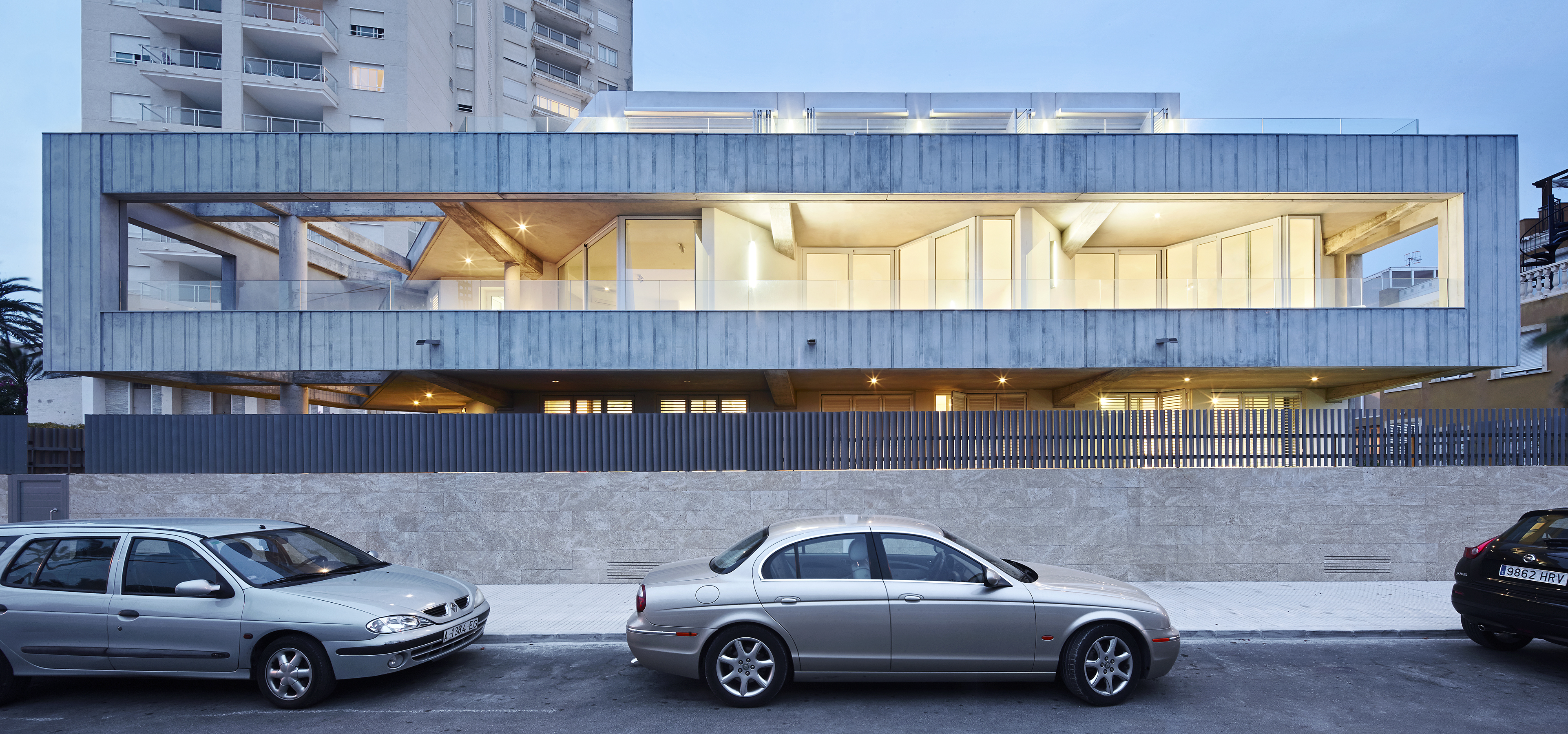 EDIFICIO DE 4 VIVIENDAS. JÁVEA. AVDA LIBERTAD, 58