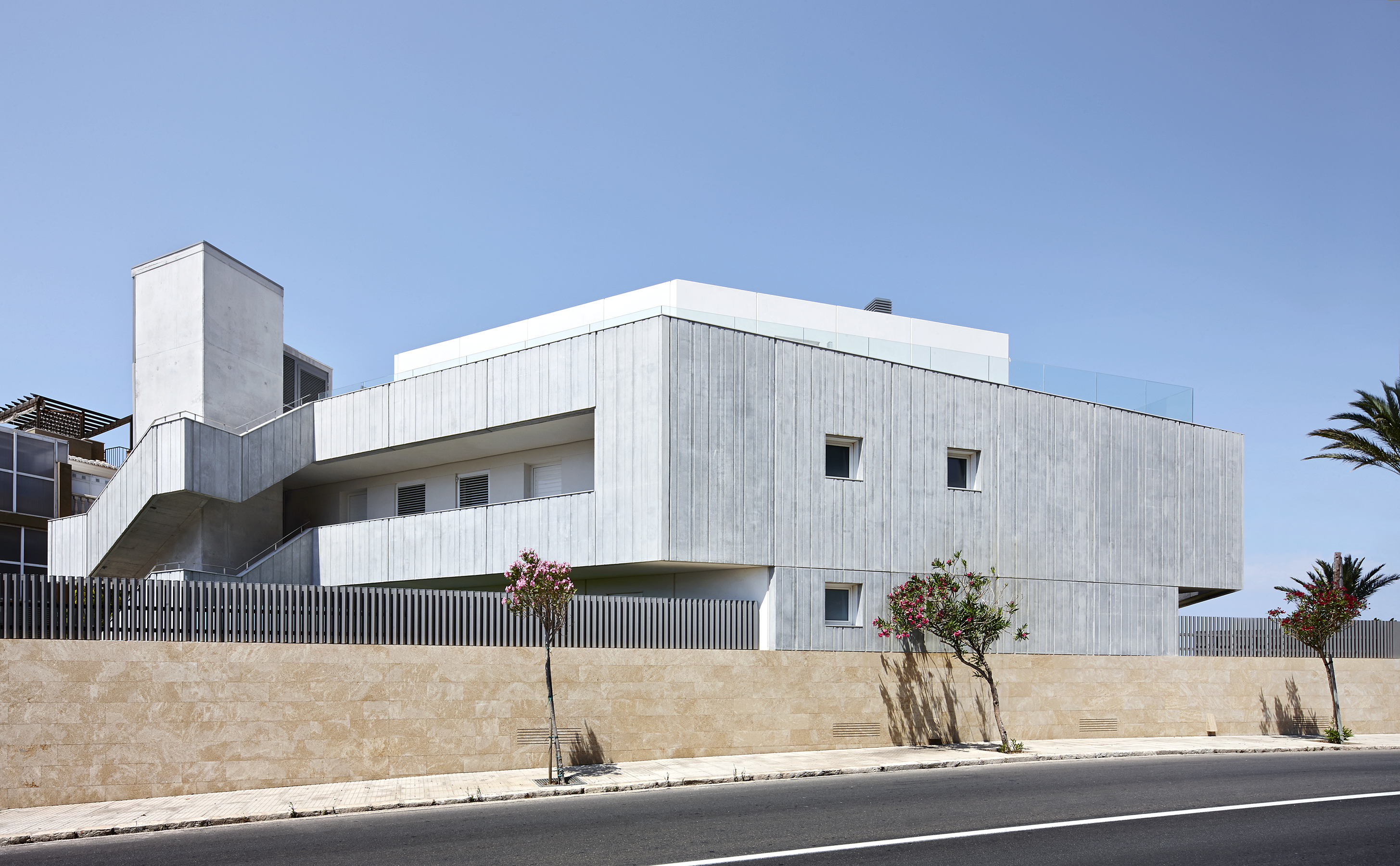 EDIFICIO DE 4 VIVIENDAS. JÃVEA. AVDA LIBERTAD, 58